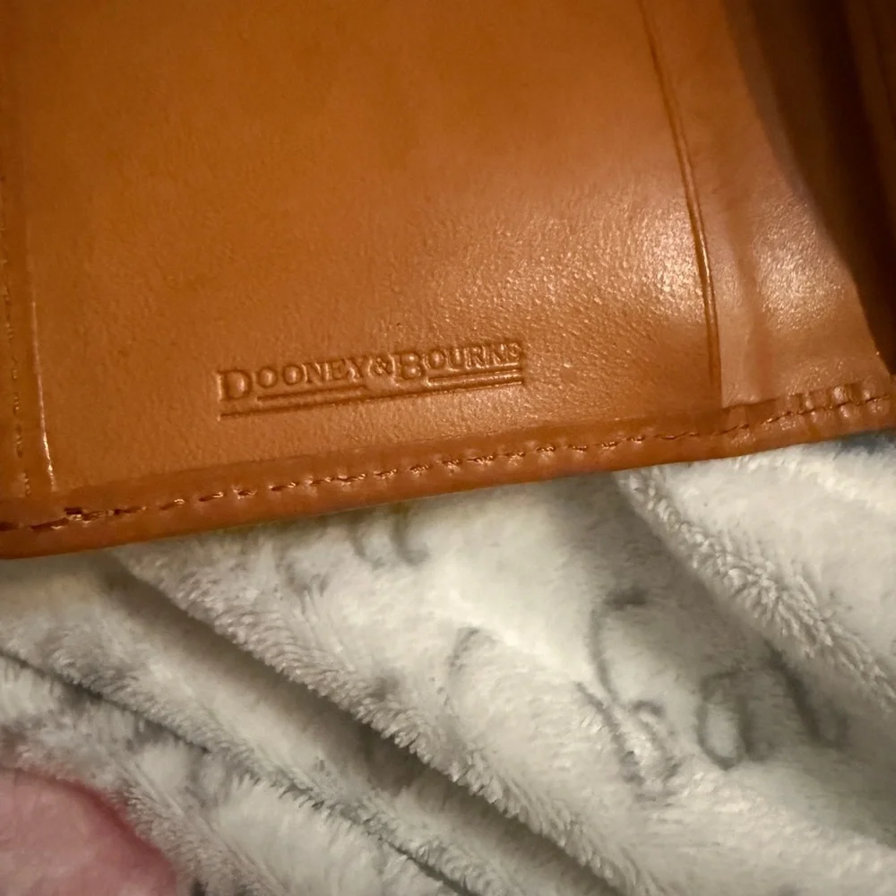 Dooney & Bourke DB75 multi-color slim wallet EUC - Picture 12 of 16